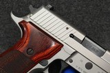 Sig Sauer P226 Elite 40 S&W - 4 of 15