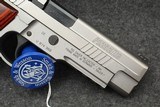 Sig Sauer P226 Elite 40 S&W - 5 of 15