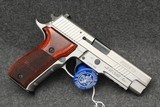 Sig Sauer P226 Elite 40 S&W - 2 of 15