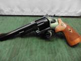 Smith & Wesson 29-10. 44 Magnum revolver. - 4 of 9