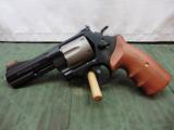 S & W 329PD Revolver
Airlite .44 Magnum - 2 of 15