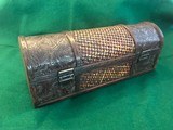 ANTIQUE ORNATE SILVER & BONE KNIFE WITH ORNATE SILVER SHEATH COMES IN A RED FELT LINED BOX. - 13 of 13