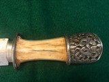 ANTIQUE ORNATE SILVER & BONE KNIFE WITH ORNATE SILVER SHEATH COMES IN A RED FELT LINED BOX. - 5 of 13