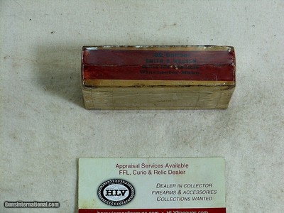 Winchester Early Box Of 32 Smith & Wesson Shells With Pistol Picture - Image 2 of 4
