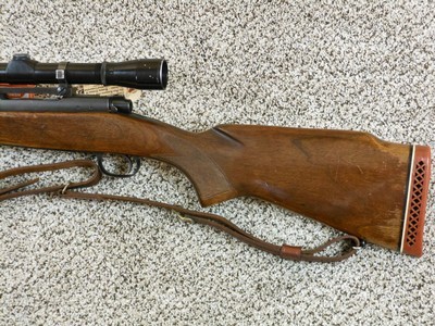 Winchester Model 70 Featherweight In 270 Winchester With Period Lyman Scope And Original Bolt Tab - Image 6 of 10