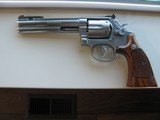 Smith & Wesson Model 686-2 38spl./357 mag. Revolver with Adjustable Front Sight - 2 of 8