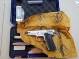 SMITH & WESSON
5906 - 9 of 9
