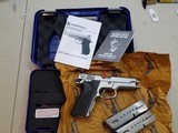 SMITH & WESSON
5906 - 4 of 9