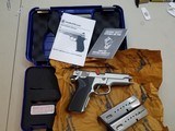 SMITH & WESSON
5906 - 3 of 9