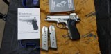 SMITH & WESSON 5906 WITH ADJ. SITES - 10 of 11