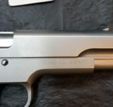 SMITH & WESSON
4506 - 3 of 15