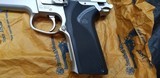 SMITH & WESSON 5906 - 10 of 15
