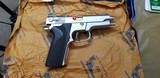 SMITH & WESSON 5906 - 15 of 17