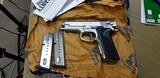 SMITH & WESSON 5906 - 5 of 17