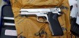 SMITH & WESSON4506 - 2 of 15
