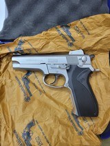 SMITH&WESSON
5906
WITH ADJ. SITES - 10 of 15