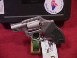 CHARTER ARMS UNDERCOVER 38SP - 1 of 5