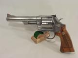 SMITH & WESSON (S&W) 629 3 44 MG 6” - 1 of 8