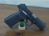 RUGER SR40 40 S&W - 4 of 7