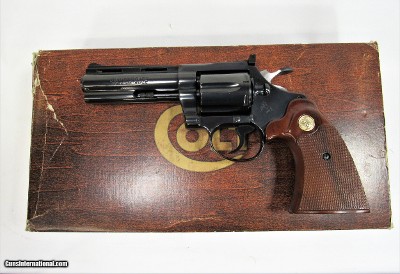 COLT DIAMONDBACK 22LR