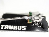 TAURUS TRACKER SILHOUETTE 17HMR - 2 of 6