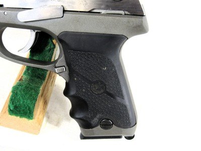 RUGER P91 DC 40 S&W. - Image 2 of 12