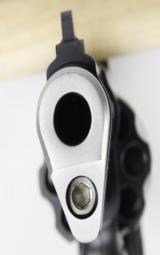SMITH & WESSON, MODEL 627 V-COMP,