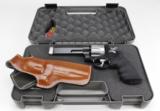 SMITH & WESSON, MODEL 627 V-COMP,