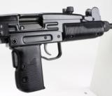 IMI UZIModel B,9MMHard Case, 5 Mags,,, 