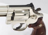 S&W Model 586 (No Dash) Distinquished Combat Magnum
.357 Mag.
Nickel - 16 of 25