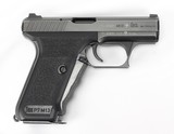 Heckler & Koch P7 M13 Pistol
9mm
(1989)
WOW - 3 of 25