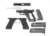 Heckler & Koch P7 M13 Pistol
9mm
(1989)
WOW - 18 of 25
