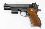 Smith & Wesson Model 52-1 Semi-Auto Pistol .38Spl. Mid-Range (1963-71) LIKE NEW IN BOX - 2 of 25