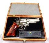 NICKEL SMITH & WESSON MODEL 29-2 .44 Rem Magnum!!! - 1 of 19