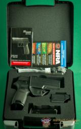 Sig Sauer P320 Compact 9MM
15+1
320C-9B - 8 of 8