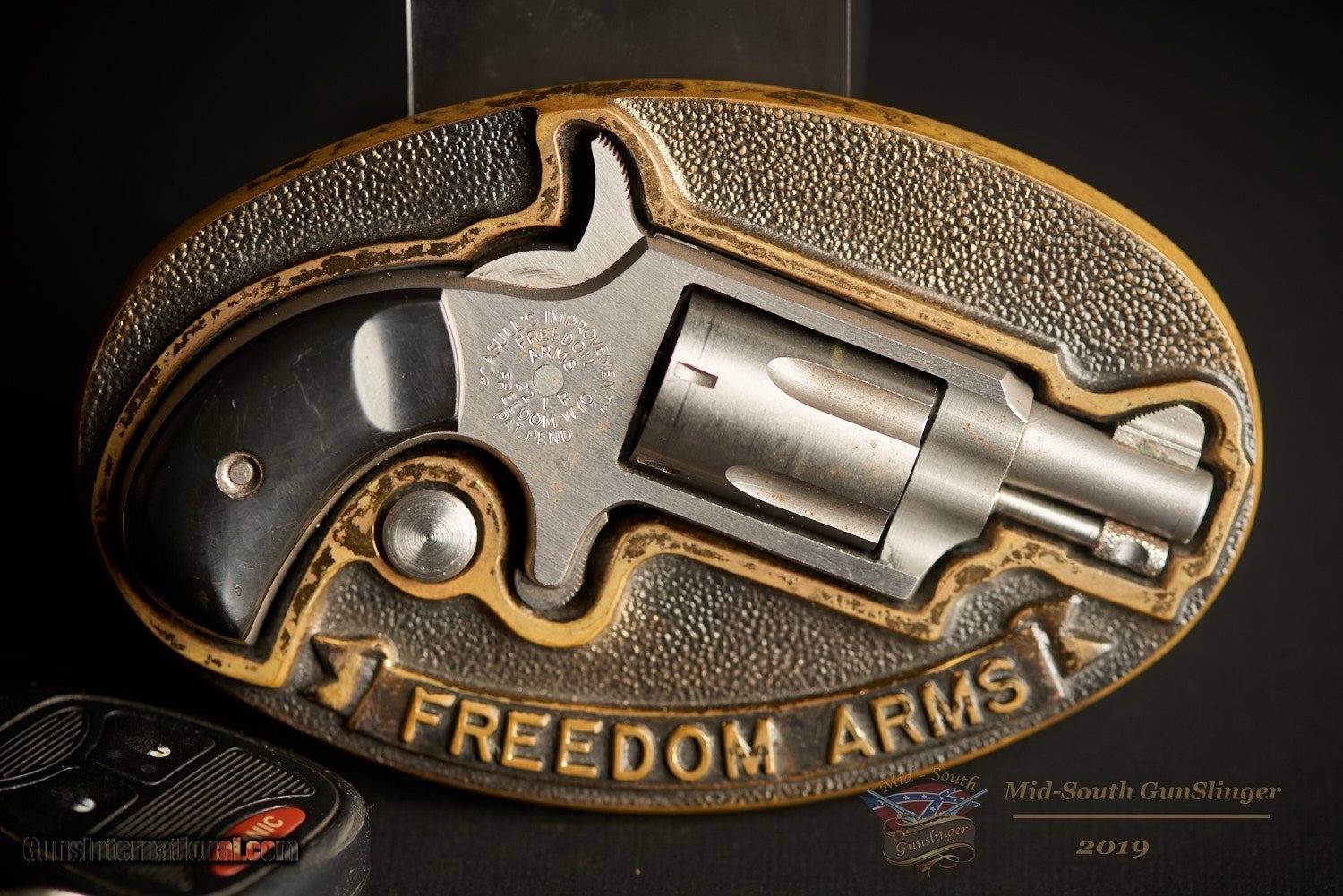 Freedom Arms Belt Buckle/Revolver Combination FA-S-22-LR D4 Guns ...