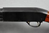 High Standard,
Pump shotgun, 12 gauge, Classic in real solid condition - 8 of 11