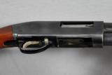 High Standard,
Pump shotgun, 12 gauge, Classic in real solid condition - 5 of 11