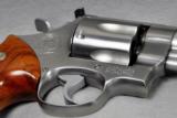 Smith & Wesson, Model 657, STAINLESS STEEL, .41 Magnum revolver - 4 of 12
