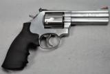 Smith & Wesson, Model 686, COMBAT DISTINGUISHED MAGNUM, .357 Magnum cal. - 1 of 6