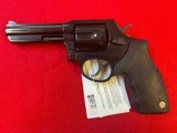 TAURUS 82 revolver - 2 of 3