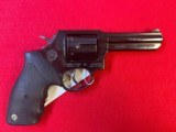TAURUS 82 revolver - 1 of 3