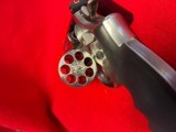Smith & Wesson 686 plus .357 mag w/ box (pre-lock) - 2 of 8