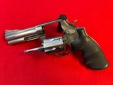 Smith & Wesson 686 plus .357 mag w/ box (pre-lock) - 1 of 8