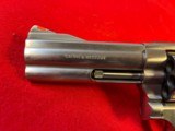 Smith & Wesson 686 plus .357 mag w/ box (pre-lock) - 4 of 8
