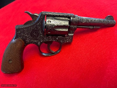 Smith & Wesson Victory .38 sp
Engraved