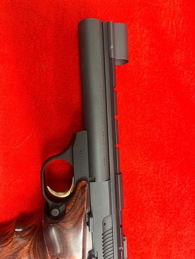 Browning Buck Mark .22 LR - Image 4 of 6