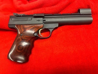 Browning Buck Mark .22 LR - Image 1 of 6