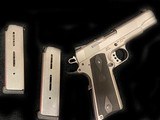 Smith & Wesson 1911 45acp Stainless - 3 of 5