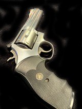 Smith & Wesson 357 Mag 686-4 - 2 of 5
